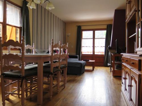 Alt Aneu Apartment | Apartaments El Ribal