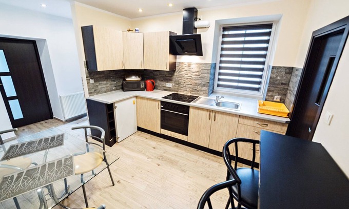 Bierutowice Hotel | Apartamenty EverySky Luxor Karkonoska
