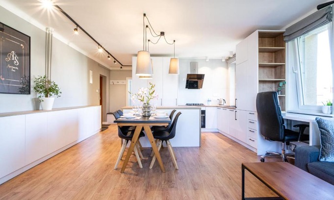 Radom Apartment | ApartamentySnu, Waryński Komfort (przy dworcu)
