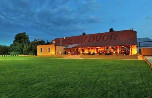 Cifer Apartment | Apartmány Karlov Dvor