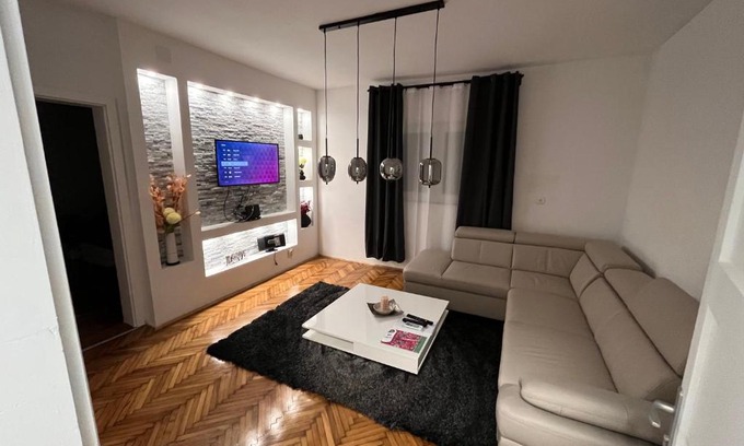 Ogulin Apartment | Apartman Žanić Ogulin with pool and jacuzzy