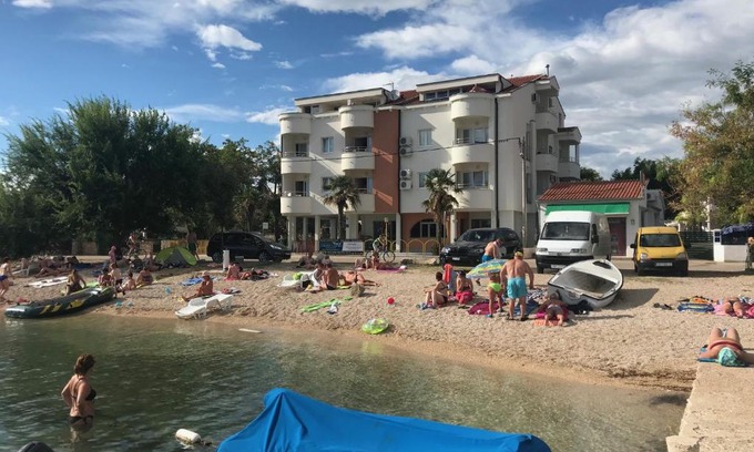 Turanj Apartment | Apartmani "Dana 2"