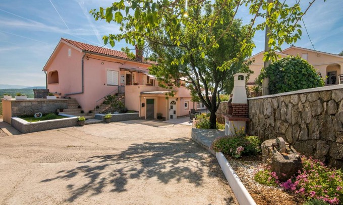 Salatic Apartment | Apartmani Dino