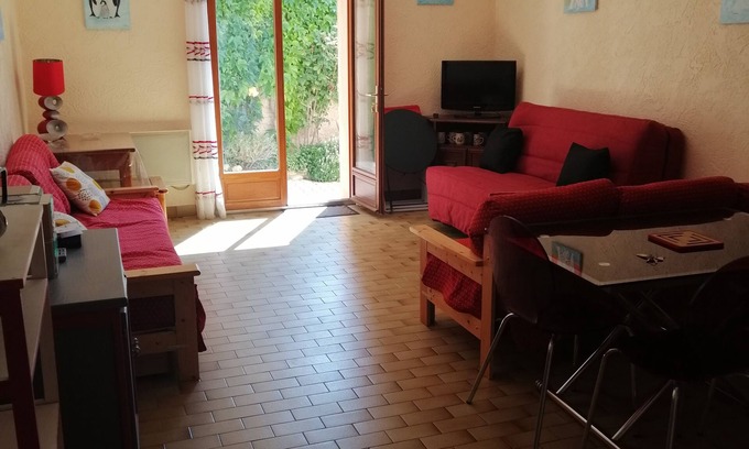 Sainte-Croix-du-Verdon Apartment | Apartment 38 m2, 4 persons, WIFI Fiber, Ste Croix du verdon lakefront