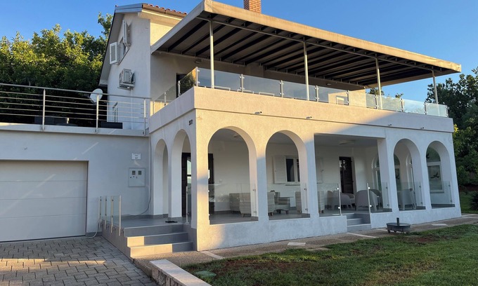 Cizici Apartment | Apartment 1 - Exclusive apartment with sea view and pool