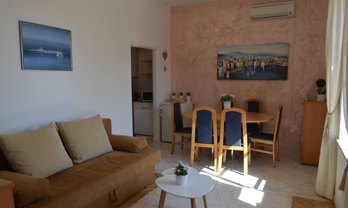 Gornji Kono Apartment | Apartment #1