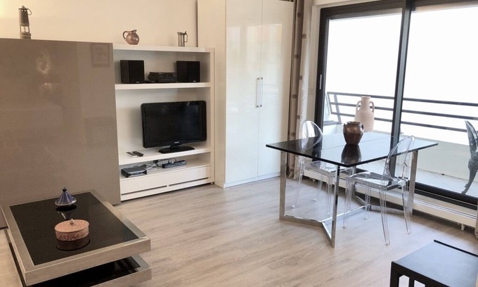 Necker Apartment | apartment - 1 room - 2 persons