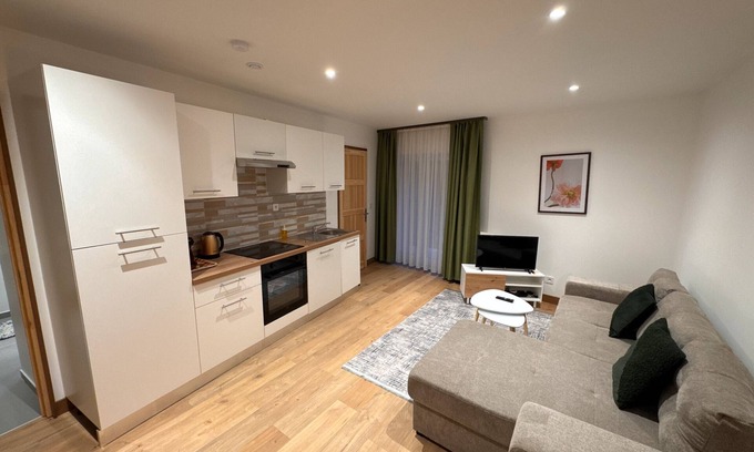 La Perriere Apartment | Apartment '103' with Shared Garden and Wi-Fi