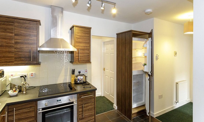 Langley Moor Apartment | Apartment 105B Close to Durham 2 Bedrooms.