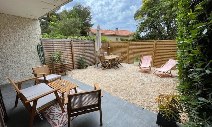 La Madrague Apartment | Apartment 2 minutes' walk from the beach at La Madrague tranche basse