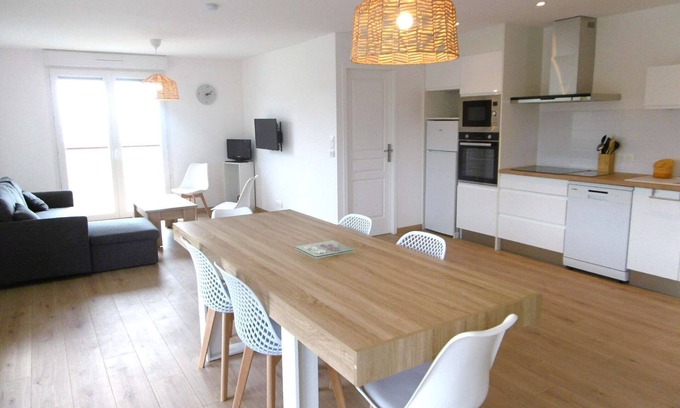 Saint-Jacques Apartment | Apartment 3 rooms 4 people Stunning ocean view