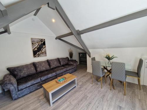 Ebbw Vale Apartment | Apartment 3 The Baileys Cwm