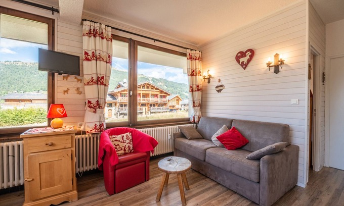 Les Gets Apartment | Apartment 4 pers- ski in ski out-La Turche-South facing terrace -mountain views
