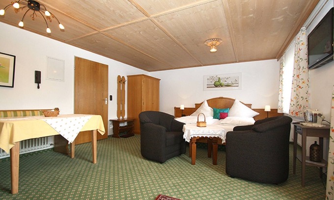 Ruhpolding Apartment | Apartment 5, 38sqm, balcony, kitchenette, 1 living-bedroom, max. 2 pers., WLAN