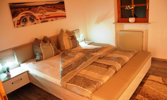 Ruhpolding Apartment | Apartment 78sqm, balcony, kitchenette, 2 bedrooms, 1 bed-sitting room, 4 pers.