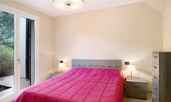 Vallebona Apartment | Apartment 'A3' with Sea View, Private Terrace and Wi-Fi