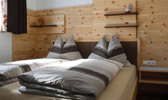 Vorderstoder Apartment | Apartment/apartment, "die LACKIEREREI" - at the carpenter's