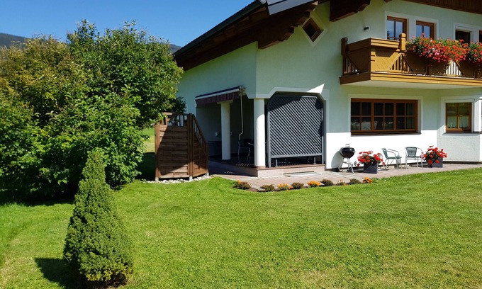 Radstadt Apartment | Apartment 'Appartment Ennstal' with Mountain View, Private Terrace and Wi-Fi