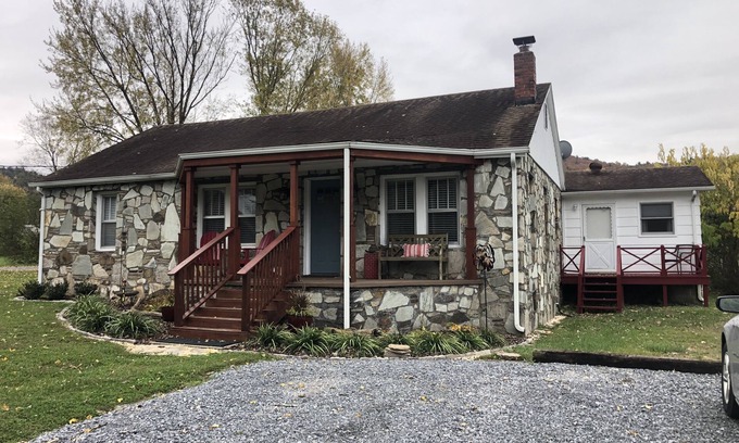 Erwin Apartment | Apartment attached to Main House with own entrance