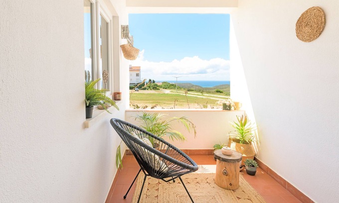 Aljezur Apartment | Apartment 'Bela Vista Cozy Apt with Sea View' with Sea View, Shared Terrace and Wi-Fi