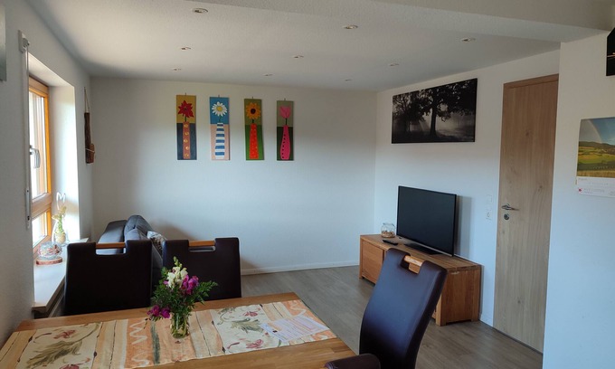 Elzach Apartment | Apartment 'Bergwiese, 75qm' with Mountain View, Private Terrace and Wi-Fi
