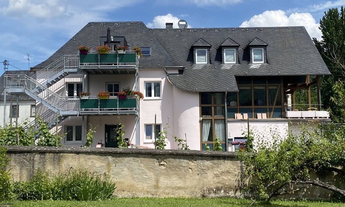 Trittenheim Apartment | Apartment between vineyards and the Moselle