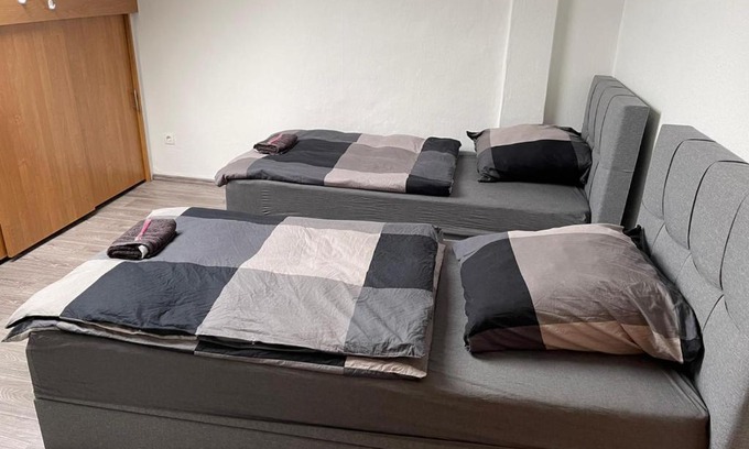 Katernberg Apartment | Apartment bis zu 6 Einzelbetten Stellplatz Wifi