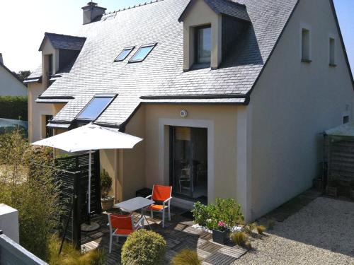 Lancieux Apartment | Apartment Bleu Marine by Interhome