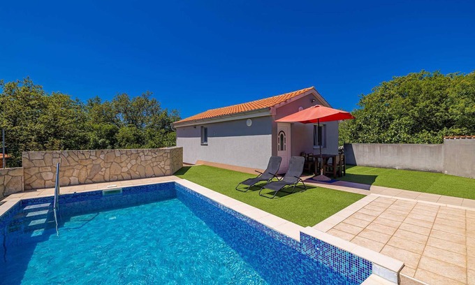 Milohnici House | Apartment BORO with pool