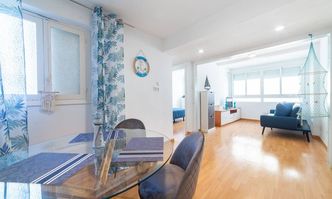 Almeria Apartment | Apartment 'California 14 Fitsuite' with Wi-Fi and Air Conditioning