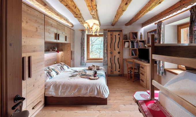 Falcade Apartment | Apartment 'Casa Soraya' with Mountain View, Shared Garden and Balcony