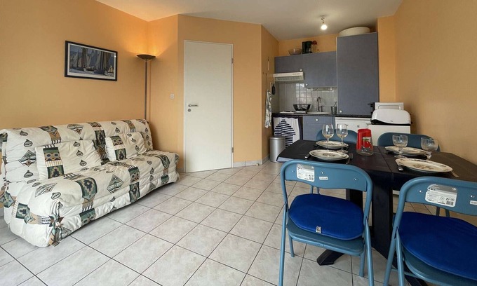 Quartier du Casino Apartment | Apartment Châtelaillon-Plage, studio flat, 4 persons
