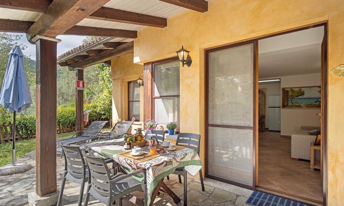 Garlenda Apartment | Apartment 'Chalet Salvia' with Mountain View, Shared Pool & Wi-Fi