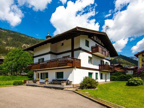 San Giovanni di Fassa Apartment | Apartment Cincelli by Interhome