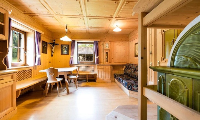 Racines Apartment | Apartment 'Daniel Dachgeschoss' with Mountain View, Balcony and Wi-Fi