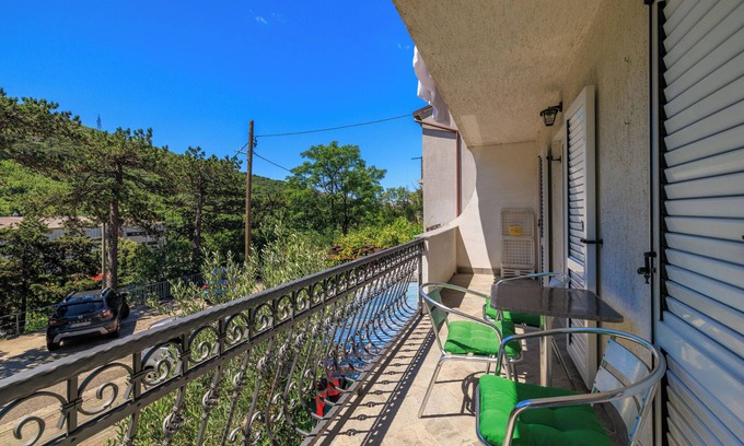 Veljun Primorski Apartment | Apartment Dijana (62512-A1) - Senj