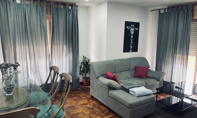 Leon Apartment | Apartment Downtown Wifi