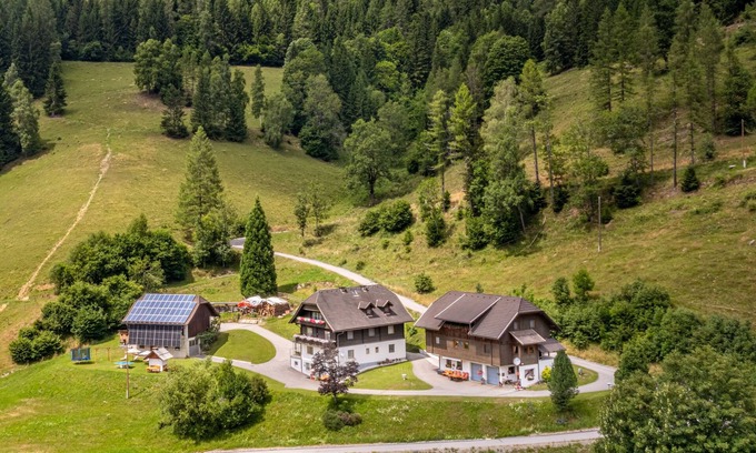 Arriach Apartment | Apartment Enzian by Interhome