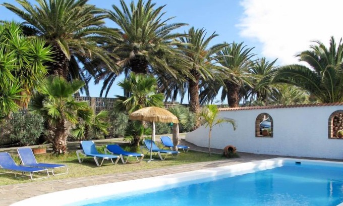 Buenavista del Norte Apartment | Apartment El Casillo (BUV133) in Buenavista del Norte - 5 persons, 2 bedrooms
