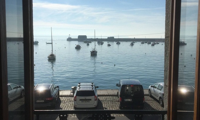 Granville Apartment | Apartment facing the sea, old fisherman's house, sleeps 6 Granville.