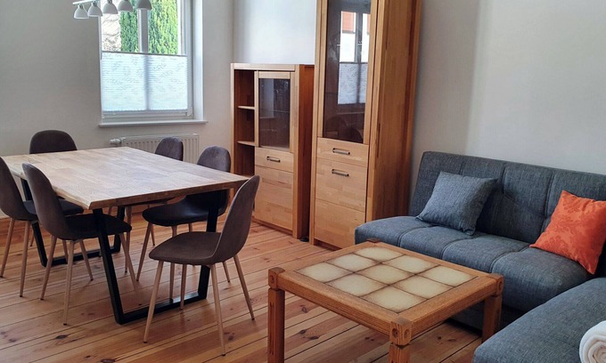 Lychen Apartment | Apartment 'Ferienwohnung Eg Rechts - Lychen' with Lake View, Shared Terrace and Wi-Fi