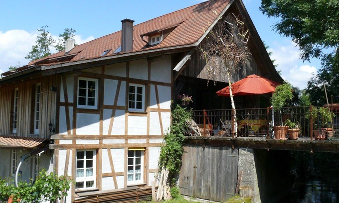 Salem Apartment | Apartment 'Ferienwohnung Sägespan' with Private Terrace, Shared Garden and Wi-Fi