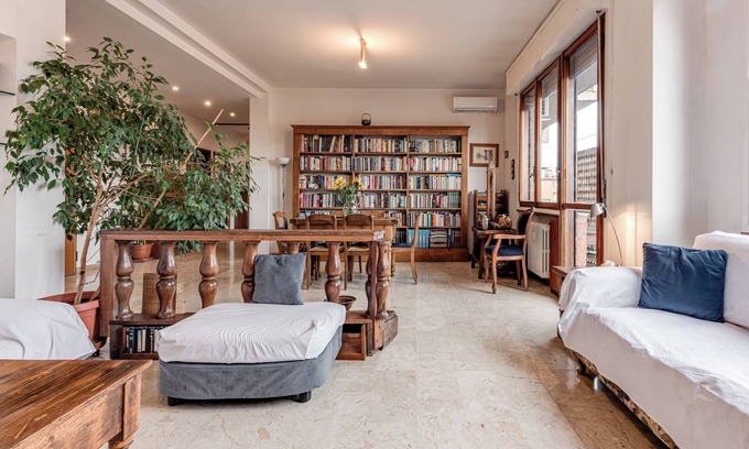 San Jacopino Apartment | Apartment 'Firenze Terrazza, Doppio Parcheggio' with Private Terrace, Wi-Fi and Air Conditioning