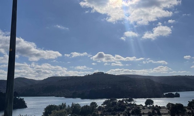Esparron-de-Verdon Apartment | Apartment for 5 ppl, private lake access, pool