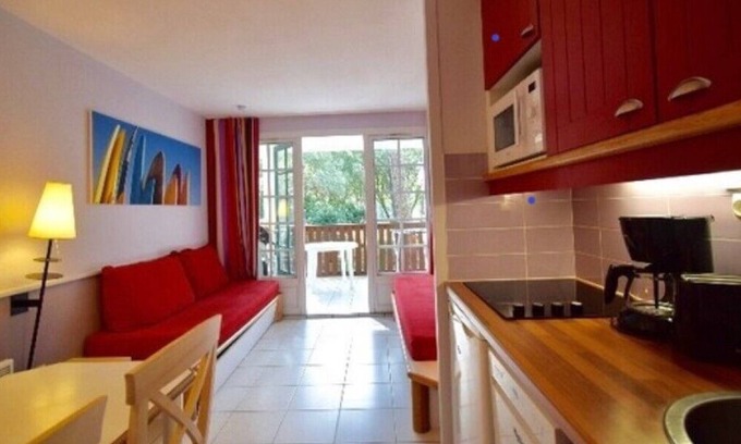 Moliets-et-Maa Apartment | Apartment for 5 in leisure residence with pool, beach walk