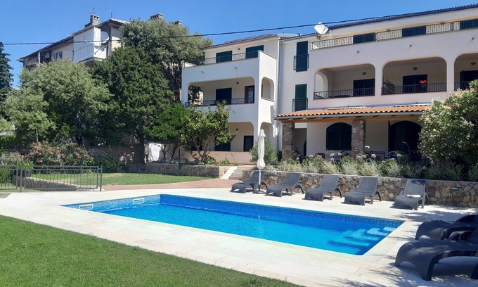 Senj Apartment | Apartment for 6 in Senj