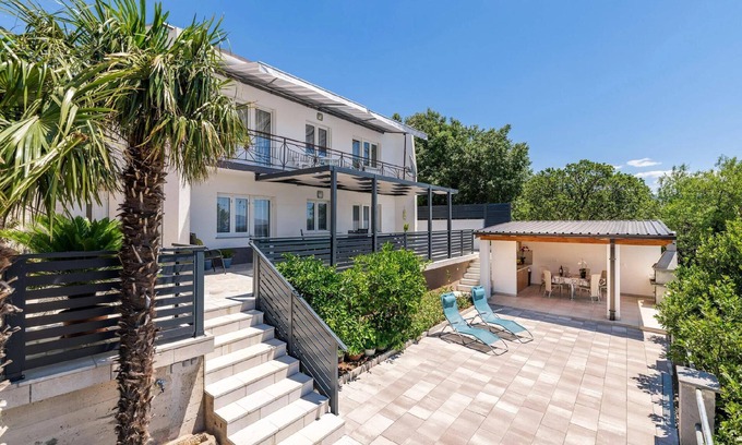 Povile Apartment | Apartment for 8 persons approx. 80 qm in Povile, Kvarner Bay (Primorje-Gorski County)