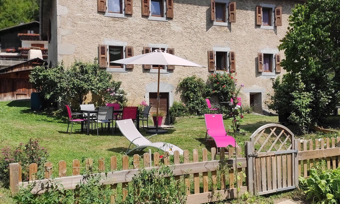 Morzine Apartment | Apartment for rent in a beautiful Savoy building