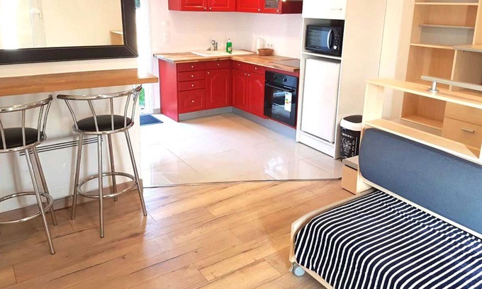 Razac-sur-l'Isle Apartment | Apartment