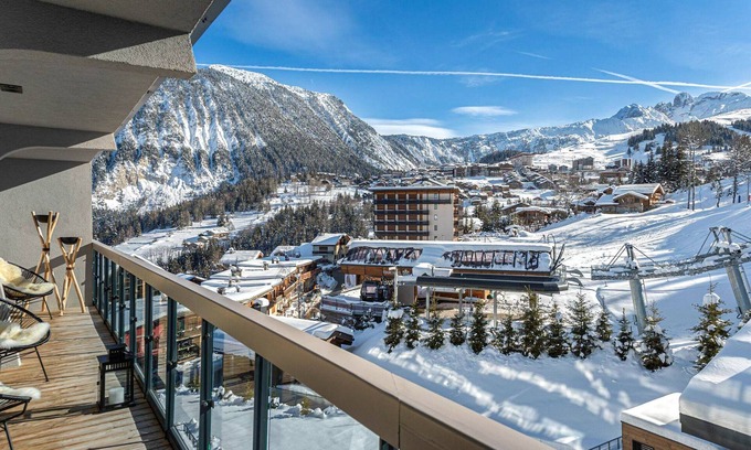 Courchevel Villa | Apartment Cote - Three Bedroom Villa, Sleeps 6